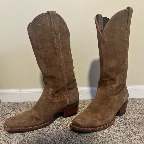 Women’s Tecovas Cheyenne Suede Boots - Picture 2 of 5
